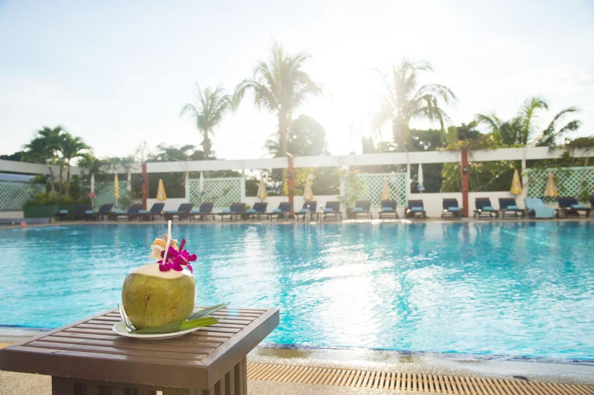 Hua Hin Grand Hotel And Plaza - Sha Extra Plus Eksteriør billede