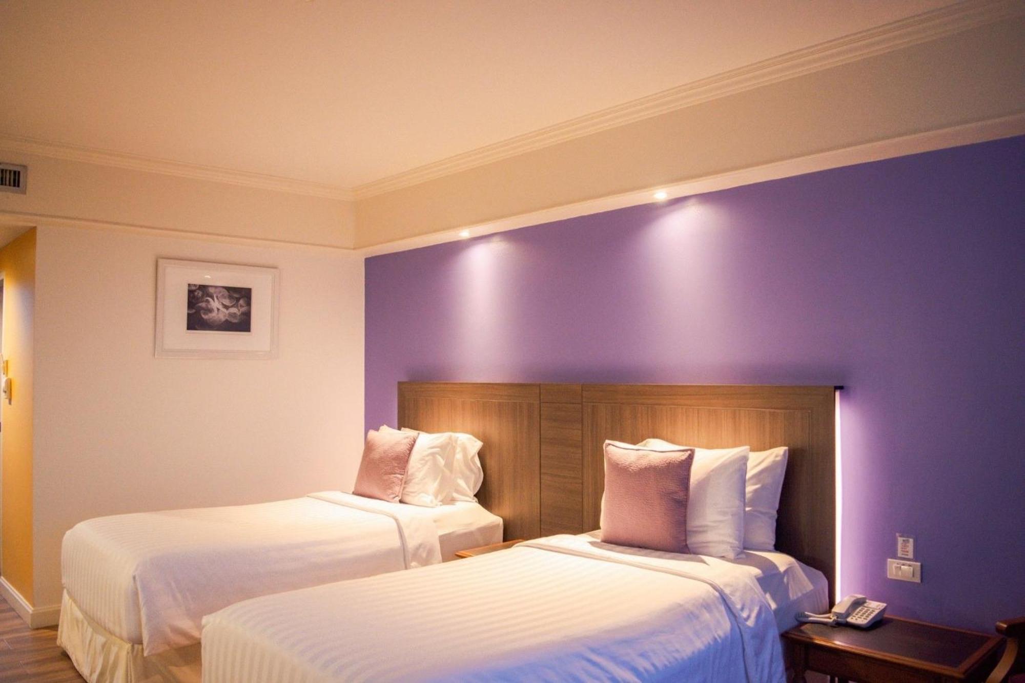 Hua Hin Grand Hotel And Plaza - Sha Extra Plus Eksteriør billede