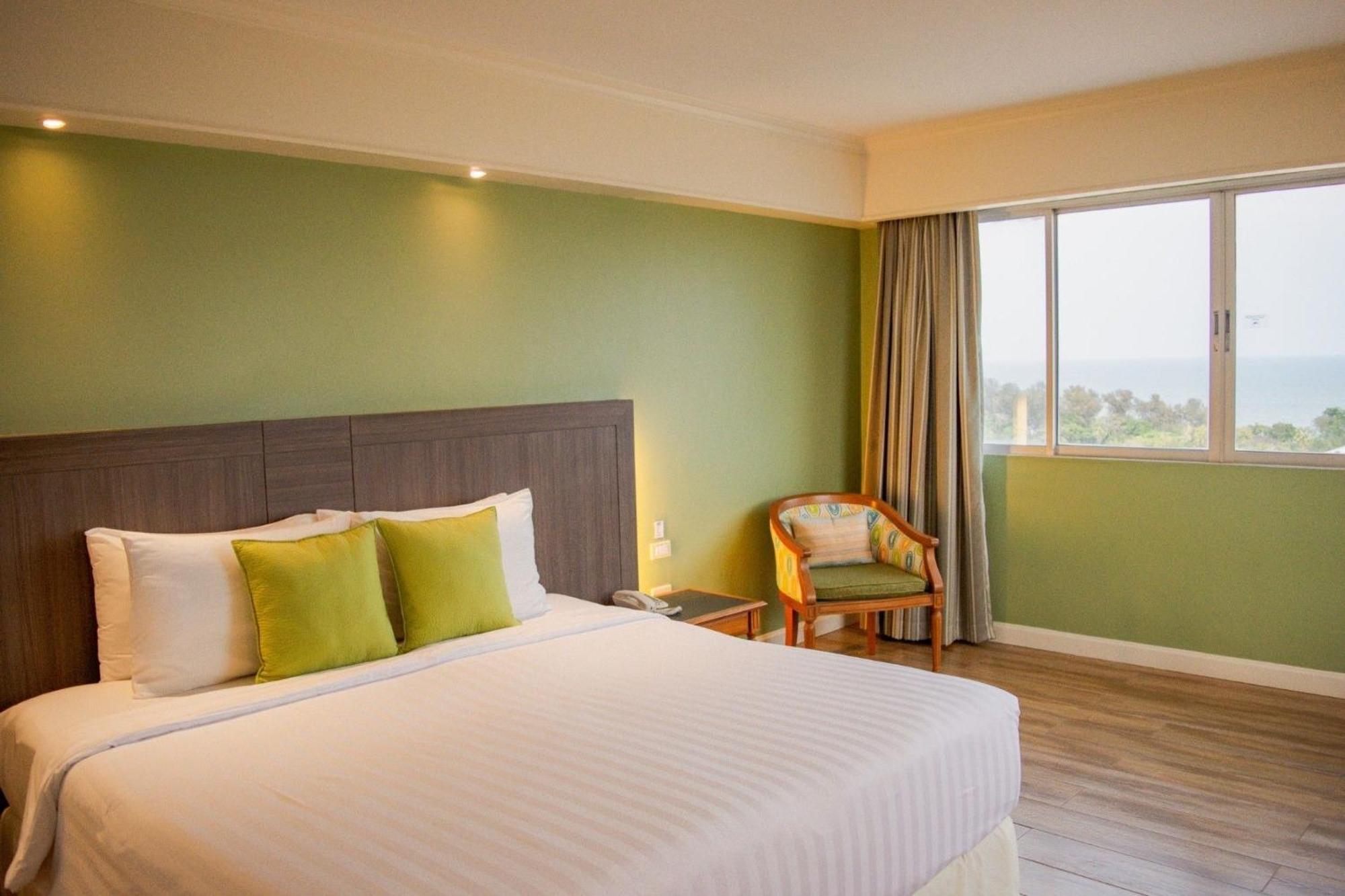 Hua Hin Grand Hotel And Plaza - Sha Extra Plus Eksteriør billede